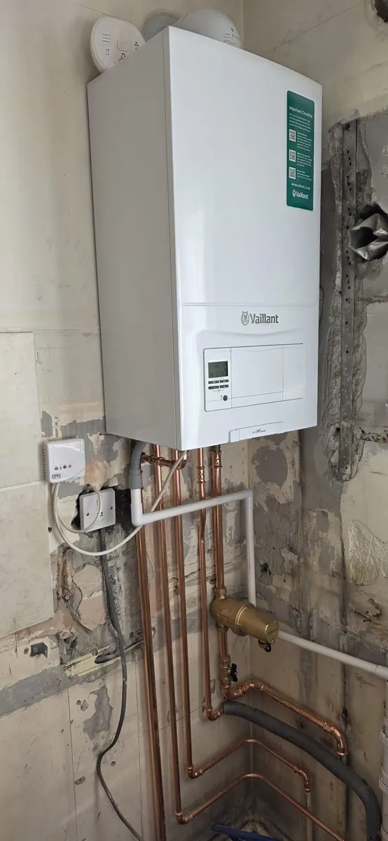 Vaillant combi boiler installation
